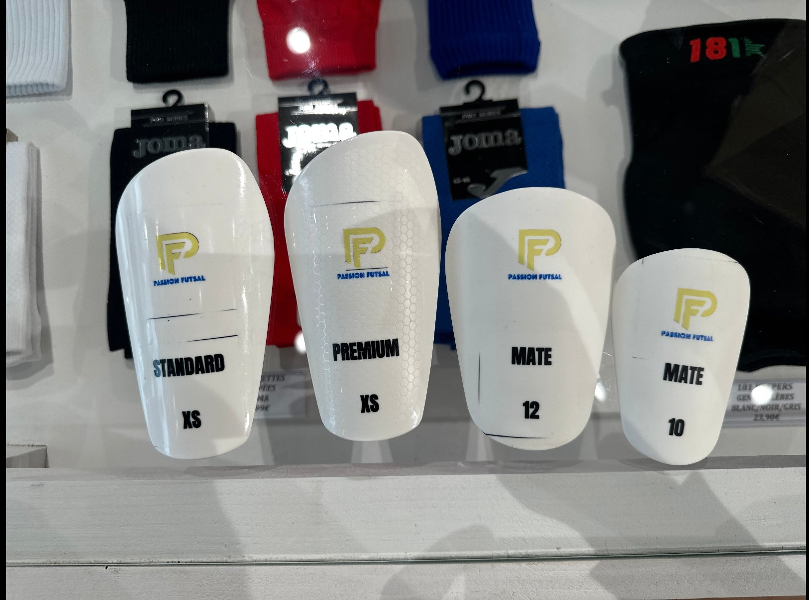 PROTEGE-TIBIA NOIR - Passion Futsal